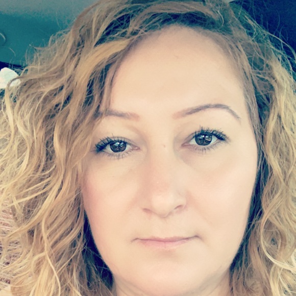 Meet your Posher, Bianca - Picture 1 of 1